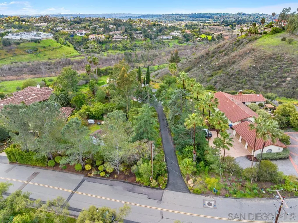 16574 Zumaque, Rancho Santa Fe, California 92067 home-pic-10